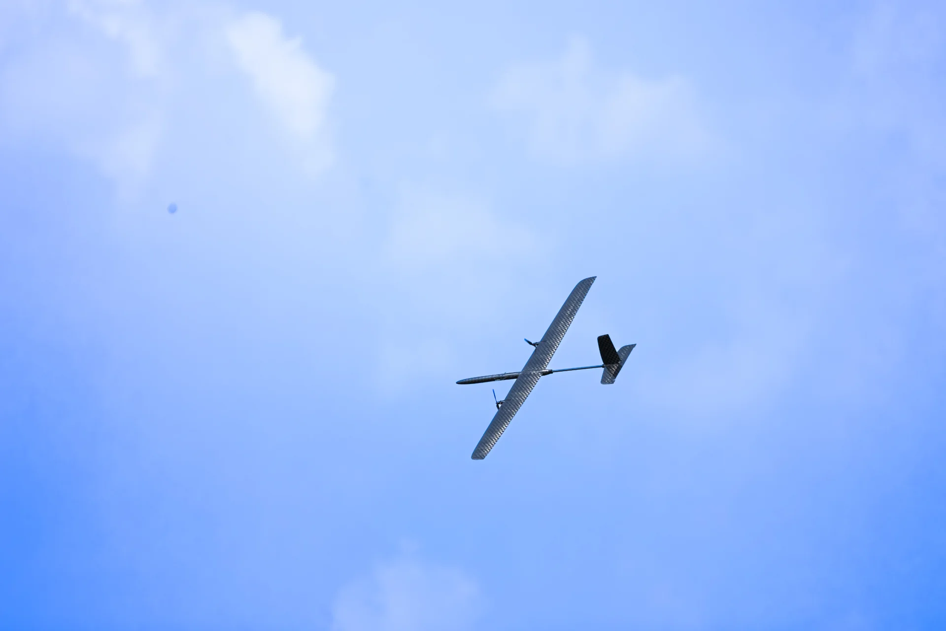 The Plane That Refuses to Land: Lachy Groom Funds an Indian Bid for a Year of Nonstop Flight